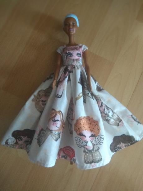 Šaty pre barbie, 