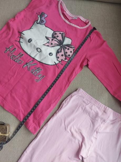 Pyzamo hello kitty 122/128, 122