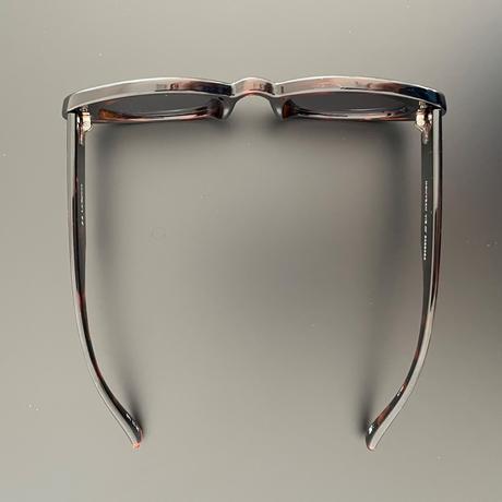 Le specs korytnačinové oválne slnečné okuliare, 