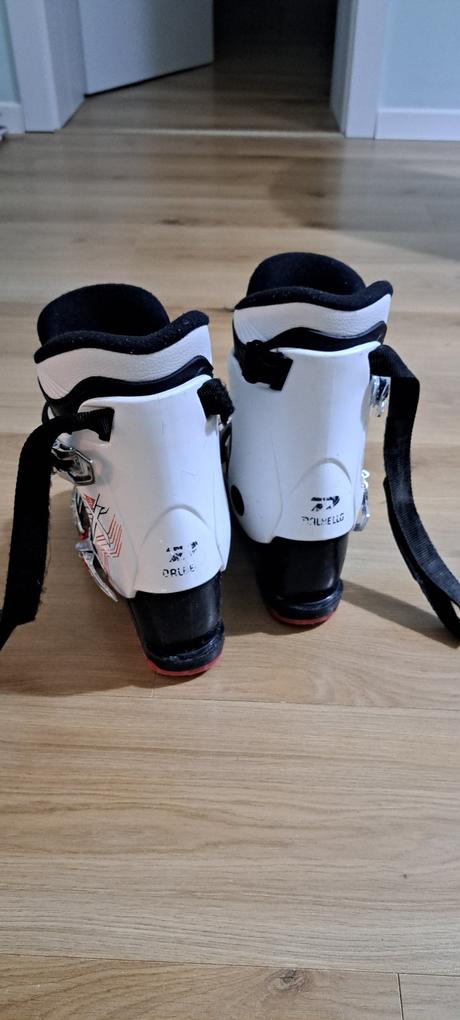 Lyžiarky, dalbello,25