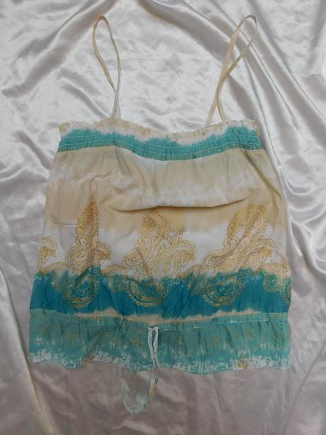 Pekny letny top, 40