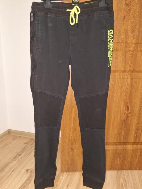 Nohavice, chapter young,176