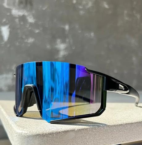 Športové slnečné okuliare,