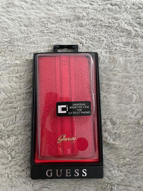 Guess púzdro na telefon, 