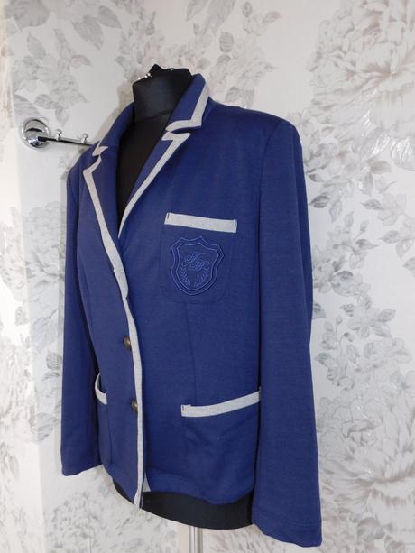 Luxusny damsky upletovy blejzer/sako, 42