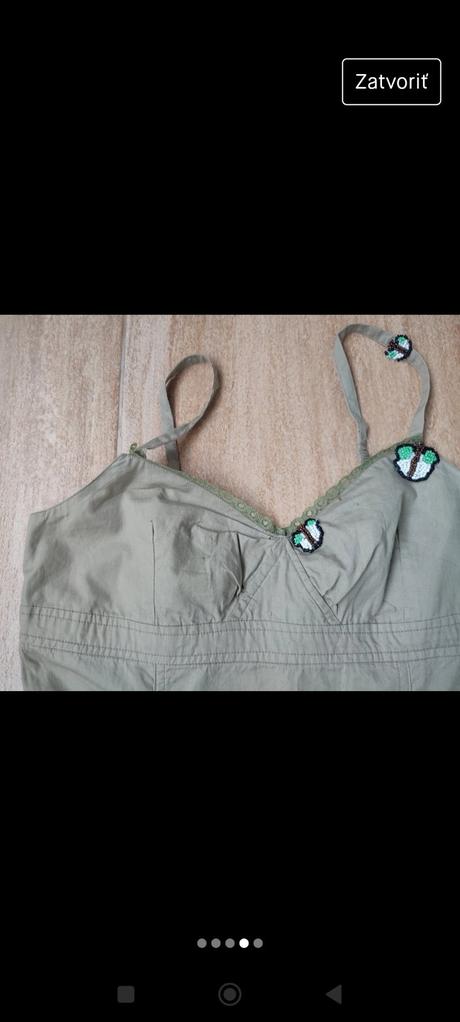 Šaty vyšívané, m