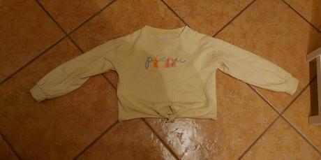 Mikinka, reserved,122