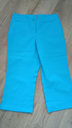 Trojštvrťové nohavice, 38