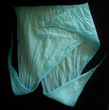 Tenučká trojhranná šatka/šál, l