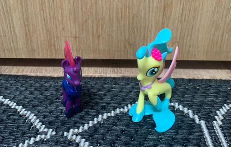 Sada poníkov my little pony a časopisov,