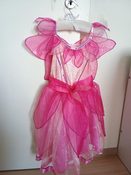 Šaty ala motýlia vila, 