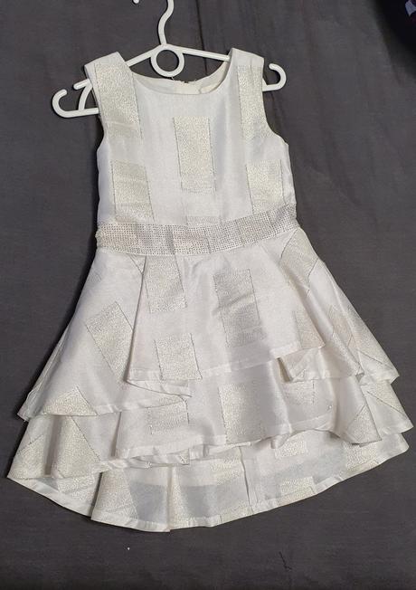 Spoločenské šaty, 104