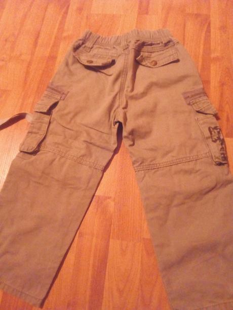 Chlapčenské nohavice, 110
