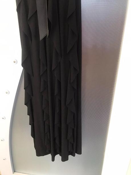 Spoločenské šaty na ramienka, s