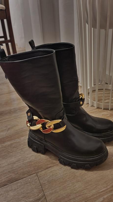 Cizmy  s odopinatelnou ozdobou, 38