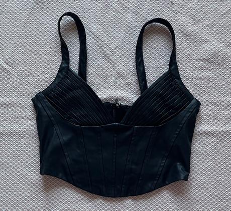Čierny korzetový koženkový crop top, amisu, xs/34, amisu,xs