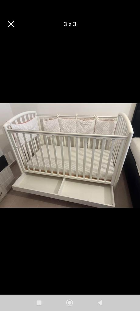 Drevena postielka na kolieskach 124x64, 