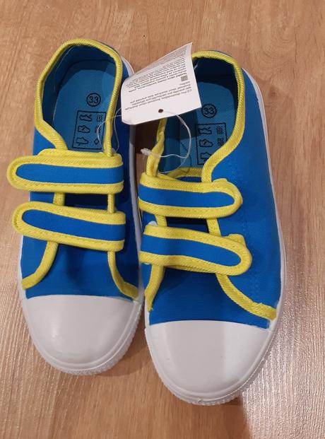 Prezuvky - tenisky, 33