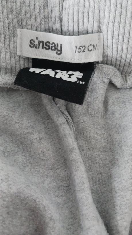 2x teplaky, sinsay,152