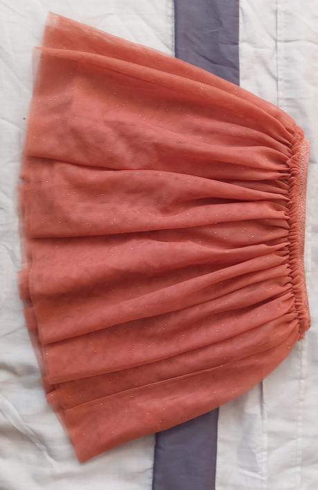 Krasna sukienka, h&m,122