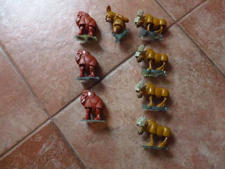 Figúrky - zvieratá - sob, mamut, medveď, 