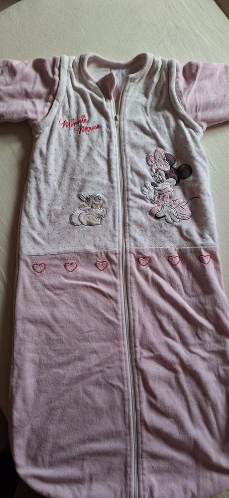 Celoročný zamatovy spaci vak s odopínateľnými ruká, disney