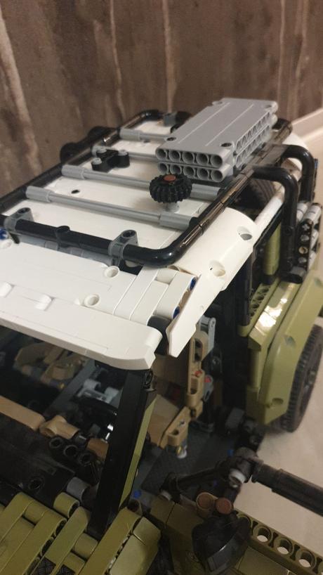Lego technic 42110  - land rover defender top stav, 