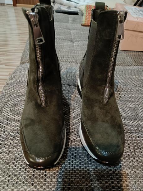 Krásne prechodné topánky na úzku nohu 40tky, 40