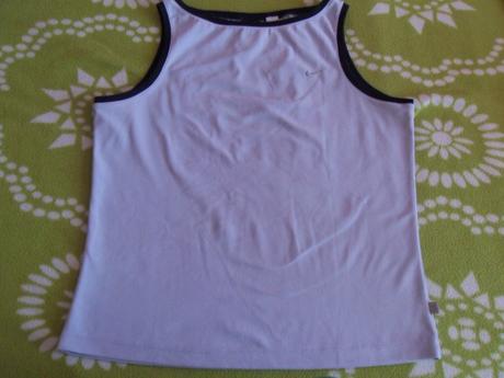 Sportove tielko  38-40, cena 4,50 eur, nike,m