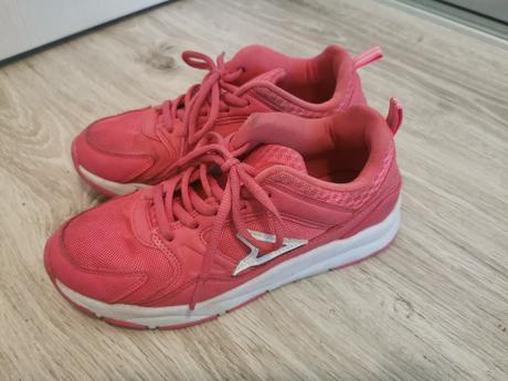 Krásne vzdušné tenisky veľ 35/23cm, 35