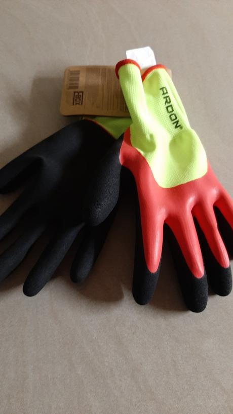 Pracovne rukavice č.8, 