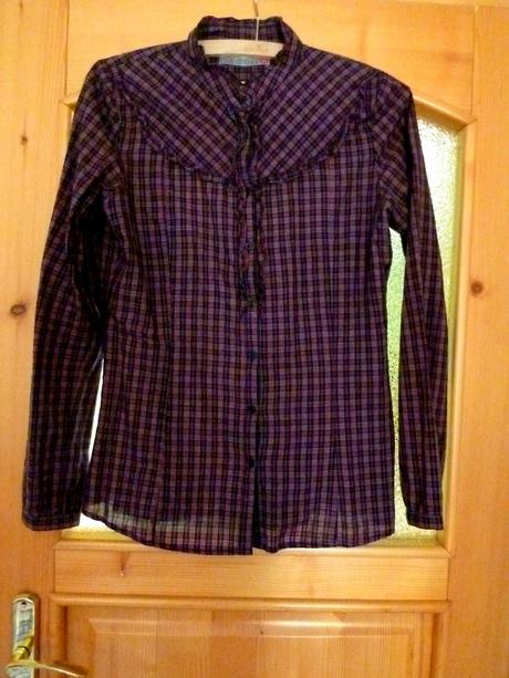 Ruzovo cierna kosela, m