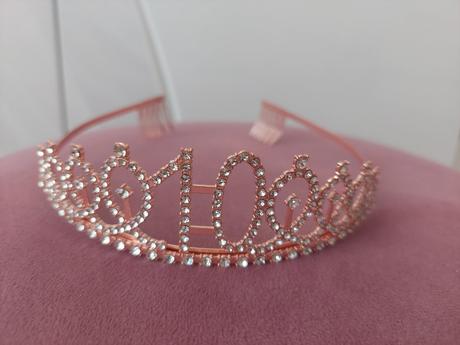 Šerpa a čelenka 10 rokov, 