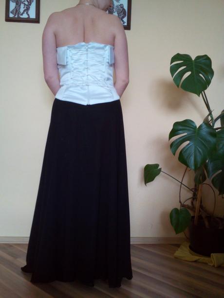 Spoločenské šaty, 36