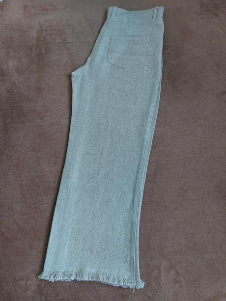 Dámske nohavice zn.massimo dutti, 40