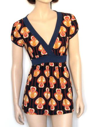 Vzorované tmavomodré tričko, l