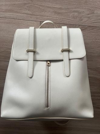 Krasny kremovy/ivory novy kozeny ruksak lubive, 