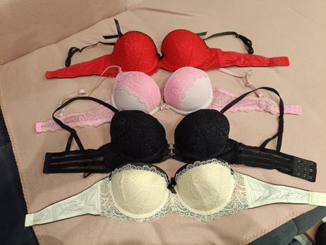 Podprsenka, new yorker,75b