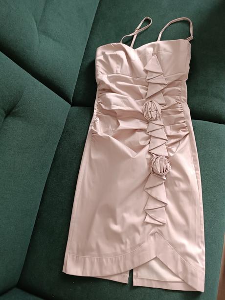 Spoločenské šaty, 38