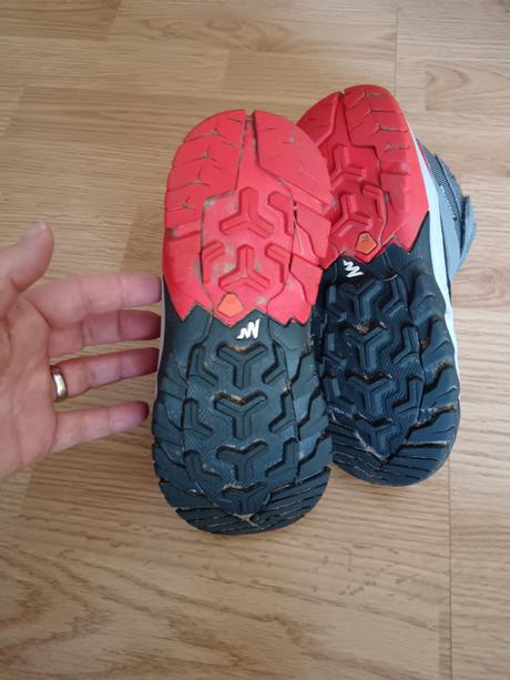 Turistické topanky, 32