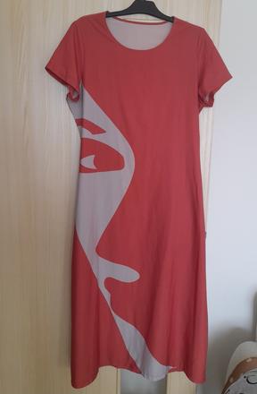 Šaty, 44