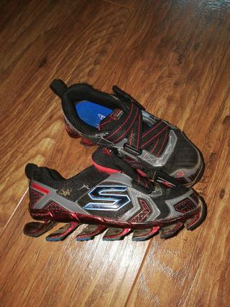 Botasky, skechers,30