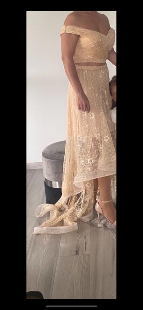 Spoločenské šaty, l