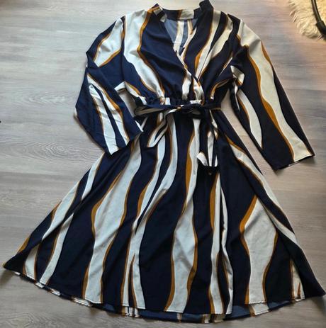 Krasne, nove, lahucke saty pre moletky 4xl, 4xl