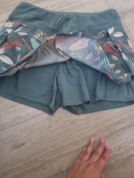 Suknove sortky, decathlon,l