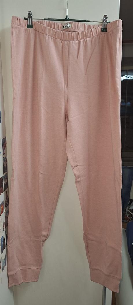 Dámske tepláky, avon,l