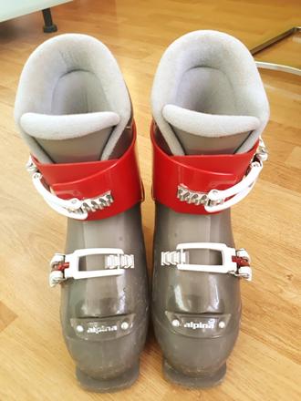 Lyžiarky, alpina,34