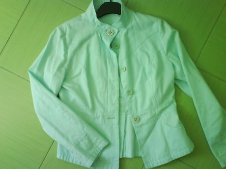 Bunda nadhernej farby, m