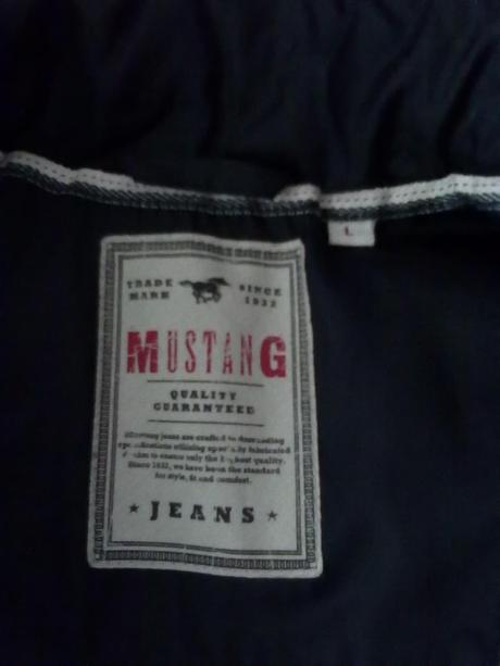 Mustang vesta - nenosená, l
