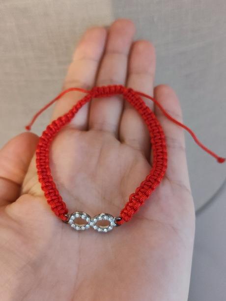 Náramok ležiaca osmička, 